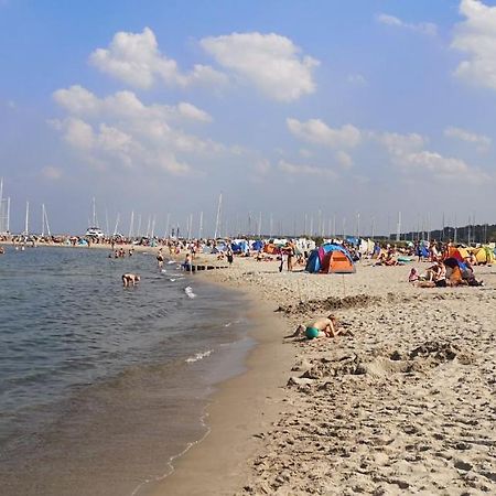 Zentrale Und Strandnahe Ferienwohnung In Kuehlungsborn Ost Exterior photo